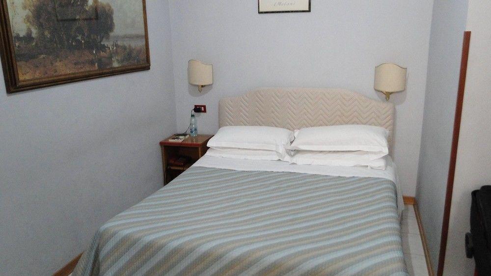 Hotel Altavilla Rome Buitenkant foto